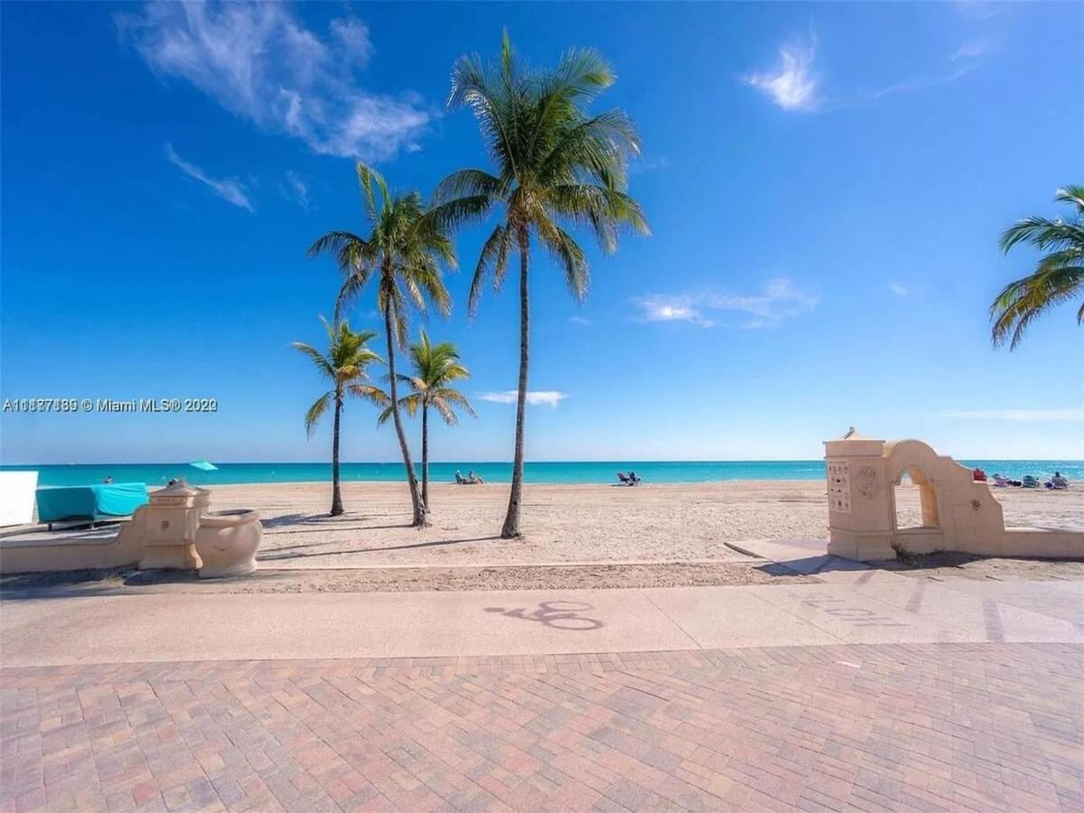 Free Parking, Bay View, Pool, Step To Beach 할리우드 외부 사진