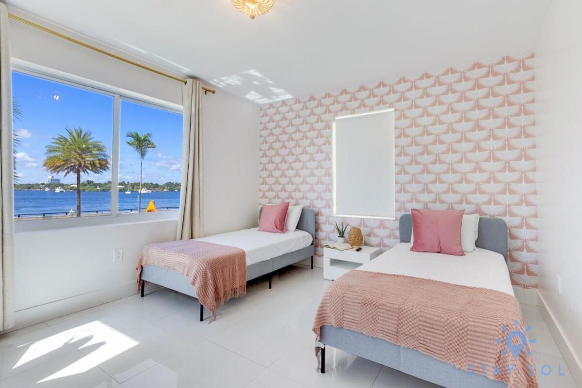 Free Parking, Bay View, Pool, Step To Beach 할리우드 외부 사진
