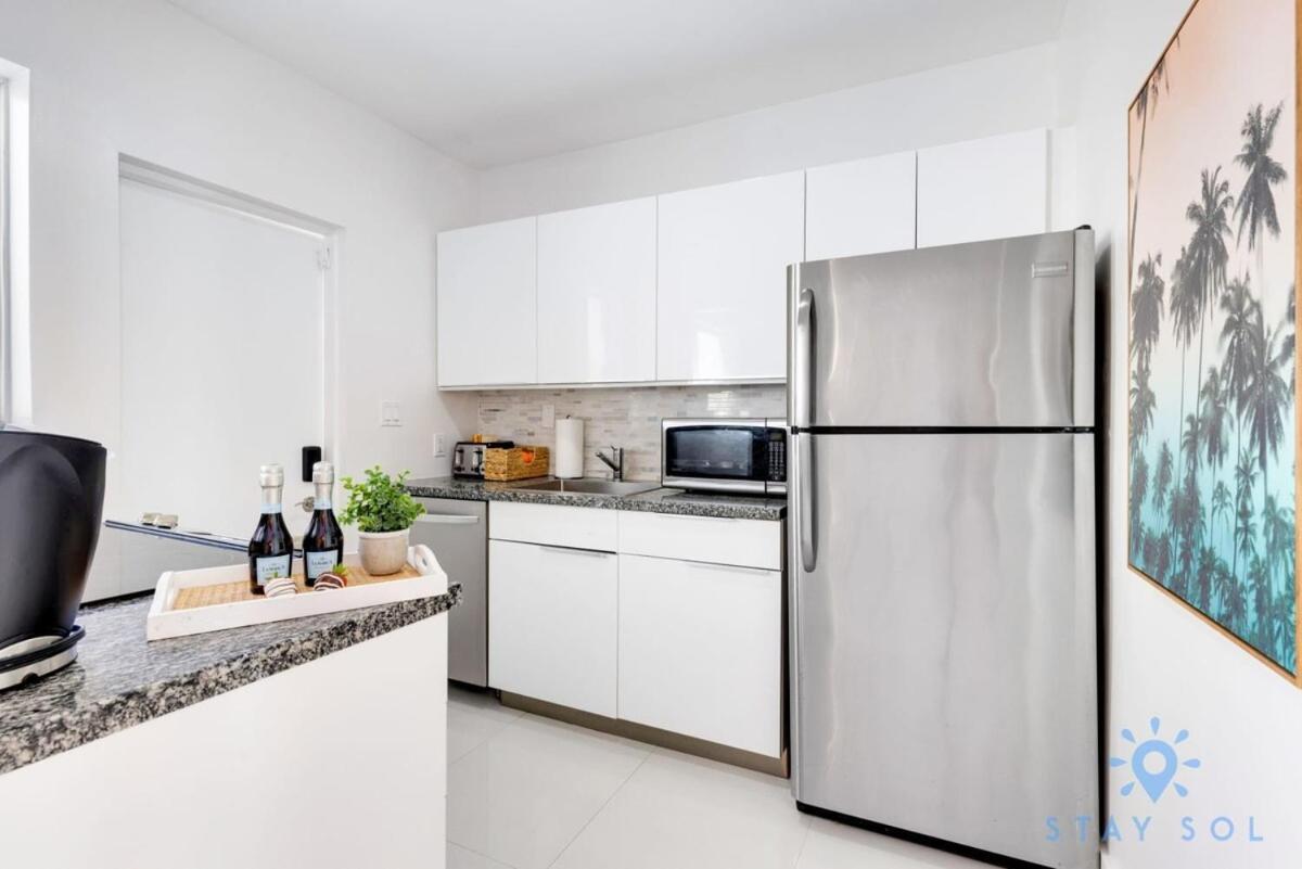 Free Parking, Bay View, Pool, Step To Beach 할리우드 외부 사진
