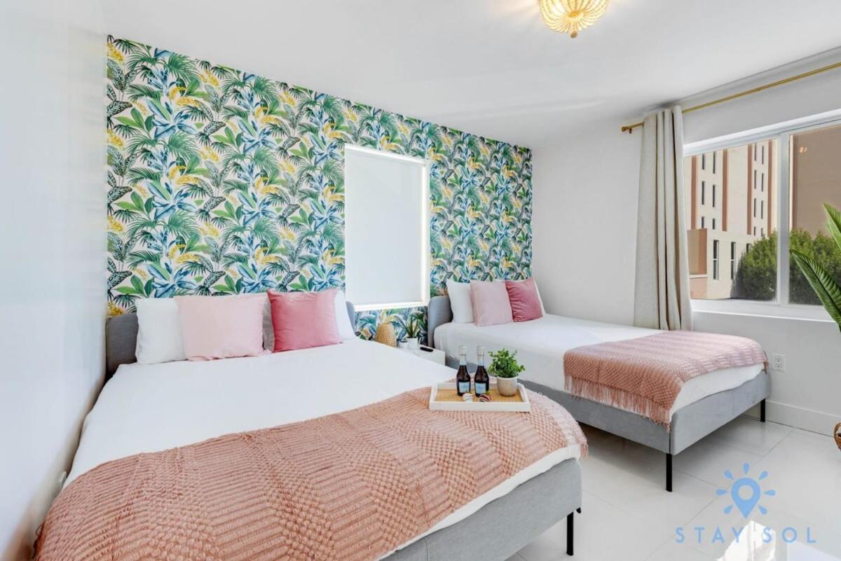 Free Parking, Bay View, Pool, Step To Beach 할리우드 외부 사진