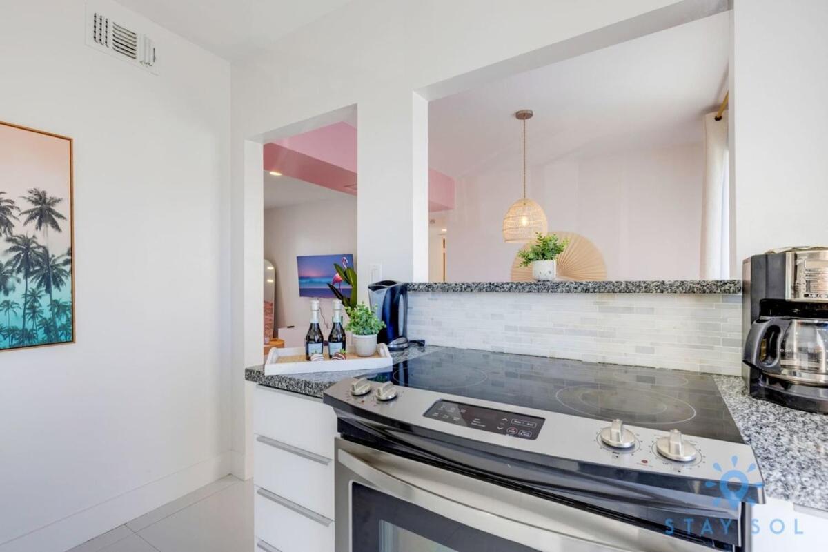 Free Parking, Bay View, Pool, Step To Beach 할리우드 외부 사진